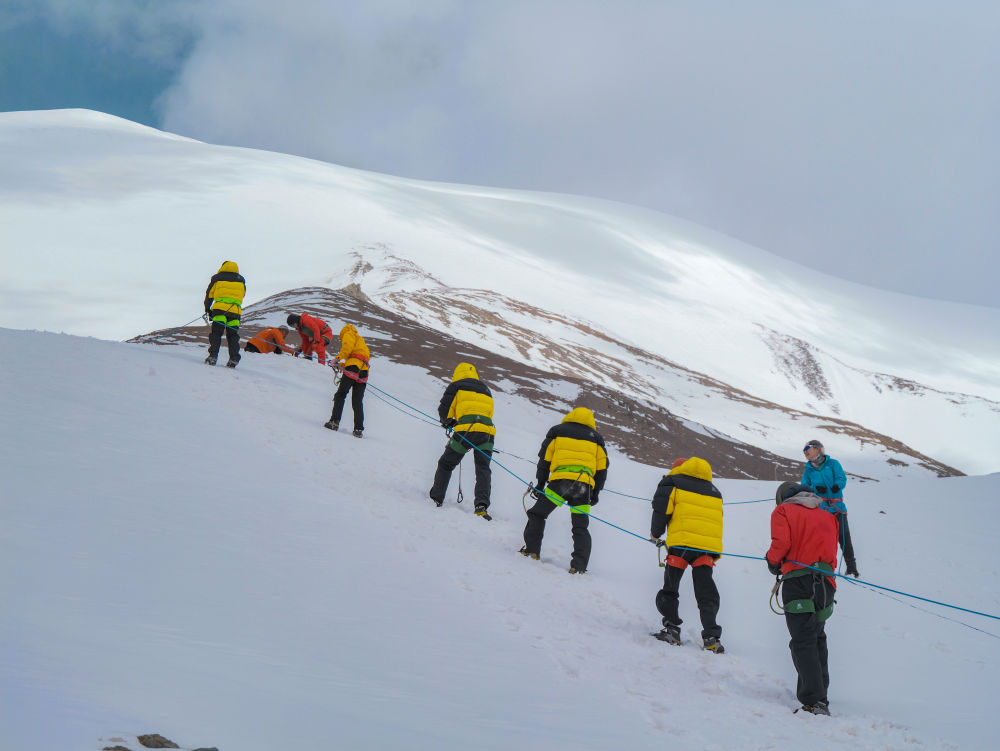 高海拔登山产业助力青藏高原旅游业
